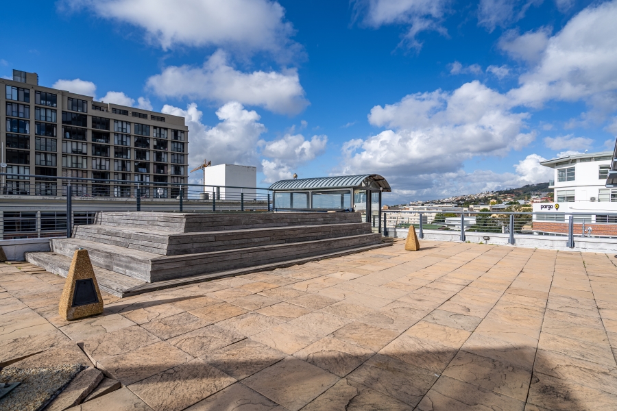 2 Bedroom Property for Sale in Cape Town City Centre Western Cape